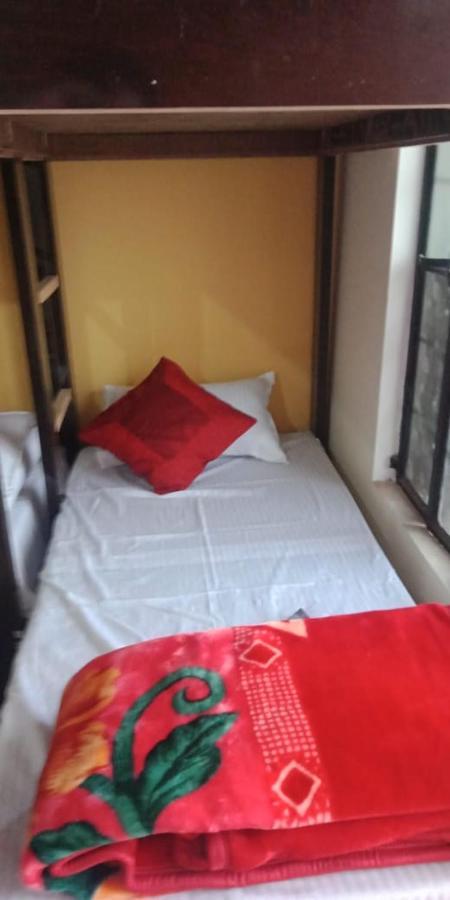 Varanasi Paradise Eksteriør billede